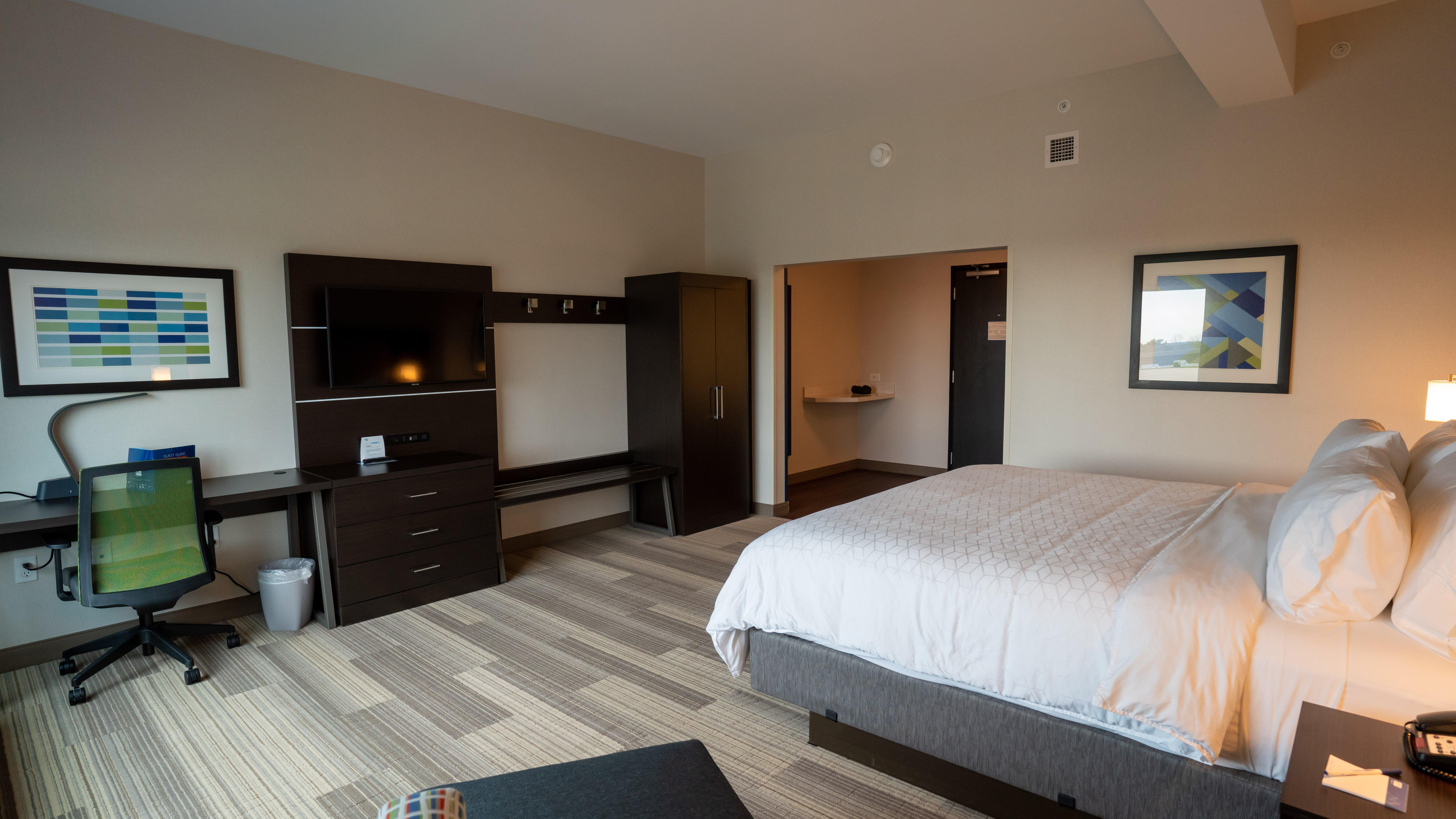 Holiday Inn Express & Suites Richburg By Ihg Exterior photo